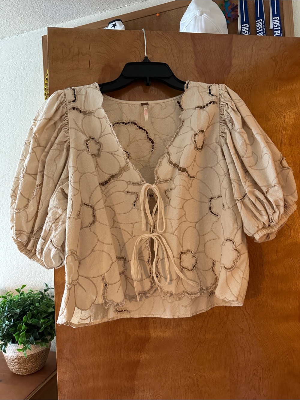 Free People Cream Floral Tie-Front Puff Sleeve Blouse